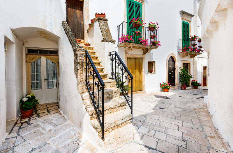 Balkone des historischen Zentrums von Locorotondo
